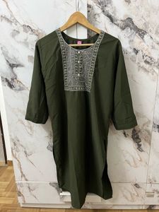 Elegant Olive Green Embroidered Kurta