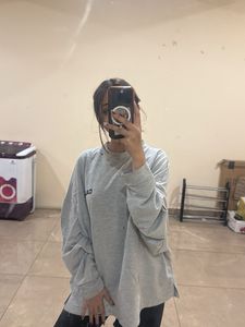 Oversized Grey Sweatshirt 🤍