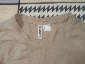 H&amp;M Basic Beige Crop T-Shirt