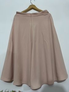 Elegant Flowy Midi Skirt