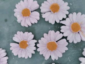 decorated flower mitti ke flowe