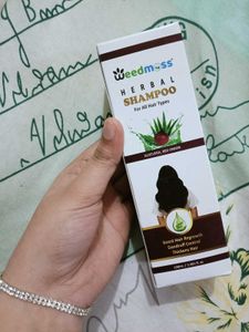 Weedmoss Herbal Shampoo