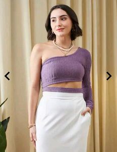 Chic One-Shoulder Crop Top