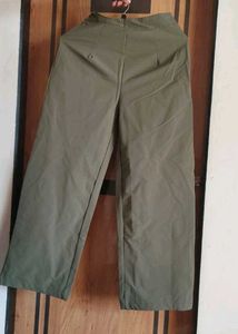 Stylish Wide-Leg Trousers