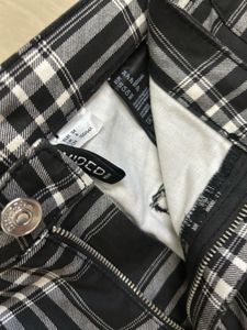 H&amp;M Capri Trousers
