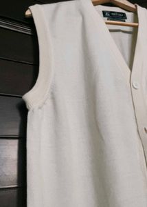 Monte Carlo Men Off White Solid Cardigan