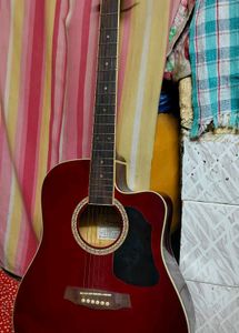good condition guitar 🎸 available with bag