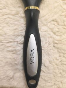 Vega Hair Brush for Smooth Styling