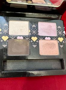 The Body Shop Eye Shadow Palette