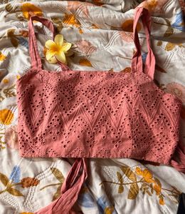 Chic Broderie Anglaise Crop Top