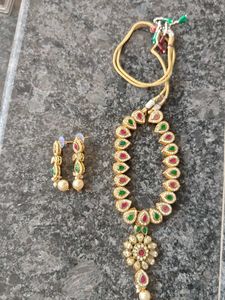Exquisite Gold-Plated Earrings with Pearls