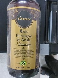 Bhringraj & Amla Shampoo