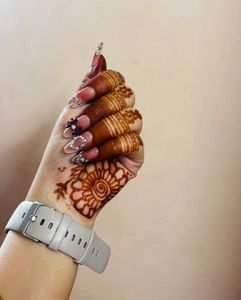 Designer Handmade Press-On Nails with Bows (15)