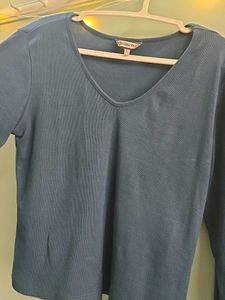 Teal Blue Long Sleeve V-Neck top