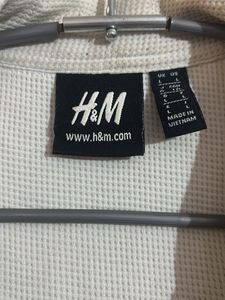 H&amp;M white shirt premium cloth 2 month old