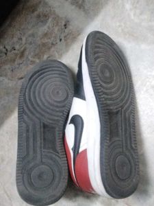 Nike Sneakers - Classic Black, White &amp; Red