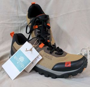 Men's Trekking Shoes Size 6😎