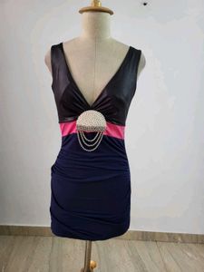 Chic V-Neck Ruched Dress