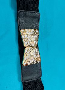 Elastic Belt with Decorative Buckle