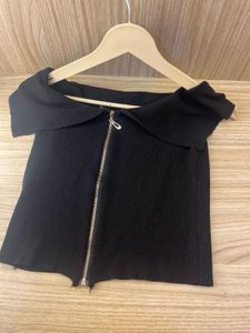 Chic Black Off-Shoulder Zipper Top