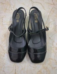 Black Mary Jane shoes
