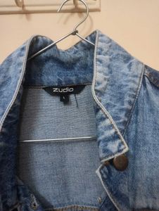 Stylish Cropped Denim Jacket