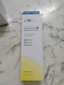 Plum Rice Water & Niacinamide Hybrid Sunscreen