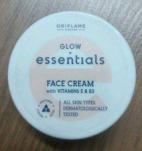 Oriflame Glow Essentials Face Cream