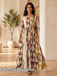 Gown dress