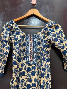 Beautiful Dark Blue Floral Print Kurta