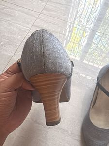 Stylish blue Heeled Shoes