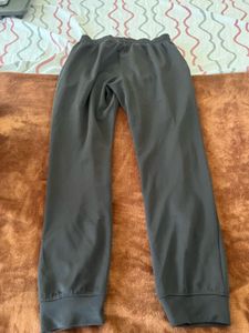 Comfortable black Joggers