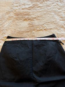 Classic Black Pencil Skirt With Pockets