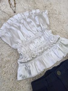 🌼White Ruched Strappy Crop Top🌼