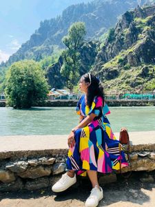 Vibrant Geometric Print Midi Dress