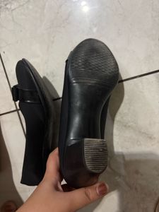Elegant Black Bow Heels