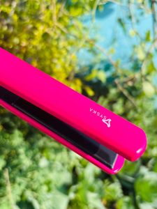 🩷BARBIE 🩷Pink SYSKA Hair Straightener
