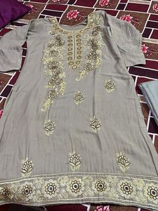 Elegant Embroidered Grey Kurta Set