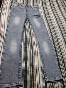 Stylish Light Wash Jeans