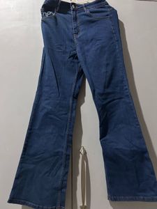 Women's Flared Jeans