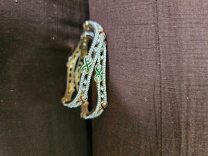 Elegant Bangle Set