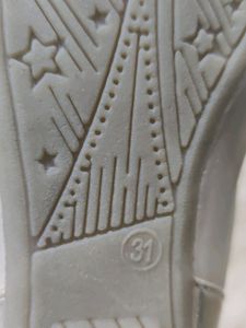 Kid Girls Footwear Balley Size 31 Age Approx 5-7 Years Off White And Golden Colour Party Wear