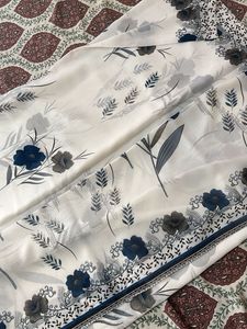 Elegant White Saree with Floral Print