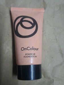 Oriflame OnColour Power Up Foundation