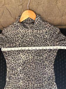 Leopard Print Turtleneck Top