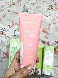 Dot & Key Watermelon Cooling Gel Face Wash With Vi