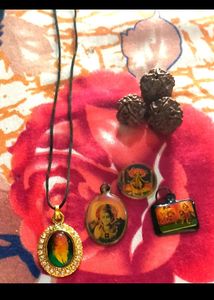 Beautiful Latkan Rings💍 and Goad pandle , rudraks
