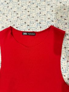 Zara Red Sleeveless Crop Top