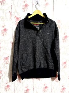 Stylish Grey Sweatshirt