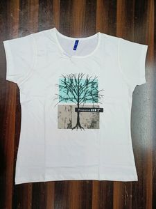 Ladies Tshirt (New With Tag)